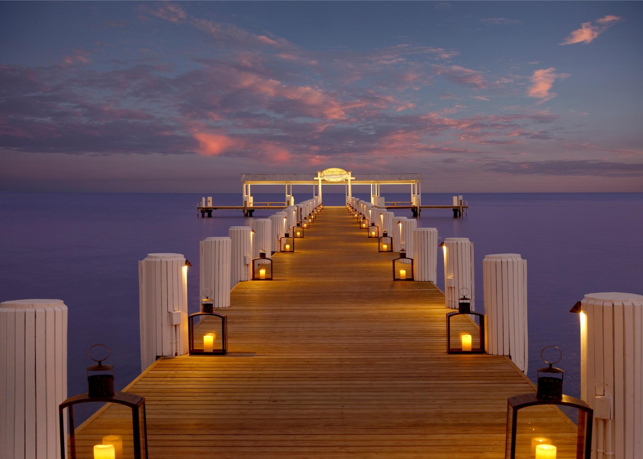 Cheeca Lodge & Spa Исламорада Съоръжения снимка The pier at the Four Seasons Resort Maldives at Landaa Giraavili