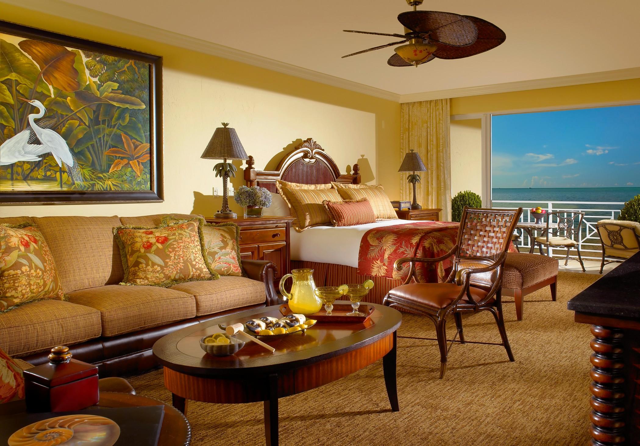 Cheeca Lodge & Spa Исламорада Стая снимка A living room at the Ritz-Carlton, Naples