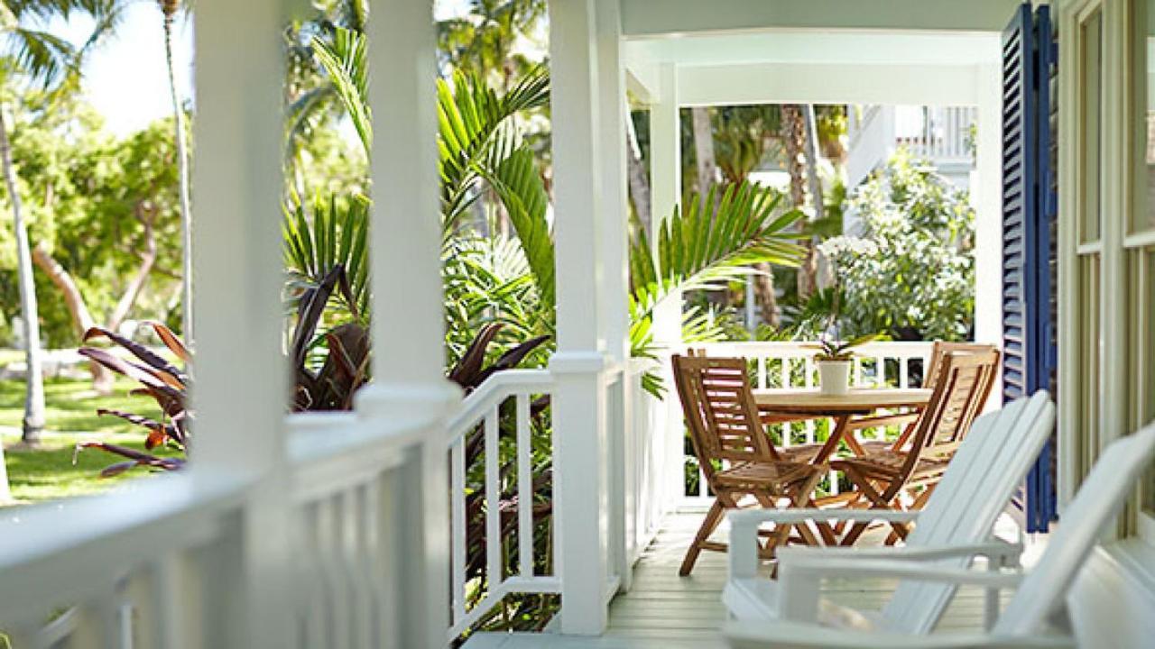 Cheeca Lodge & Spa Исламорада Екстериор снимка A porch in Florida