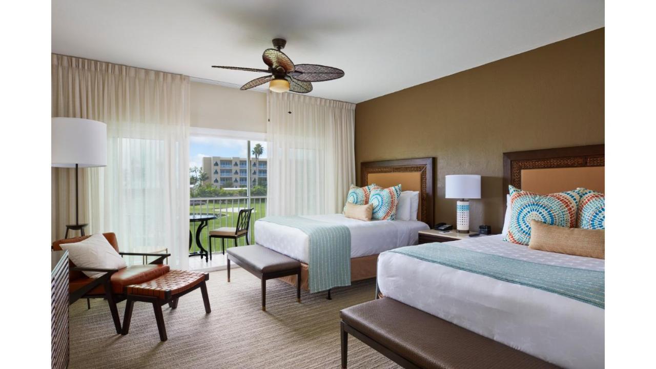 Cheeca Lodge & Spa Исламорада Екстериор снимка A guest room at the Hilton Orlando Lake Buena Vista