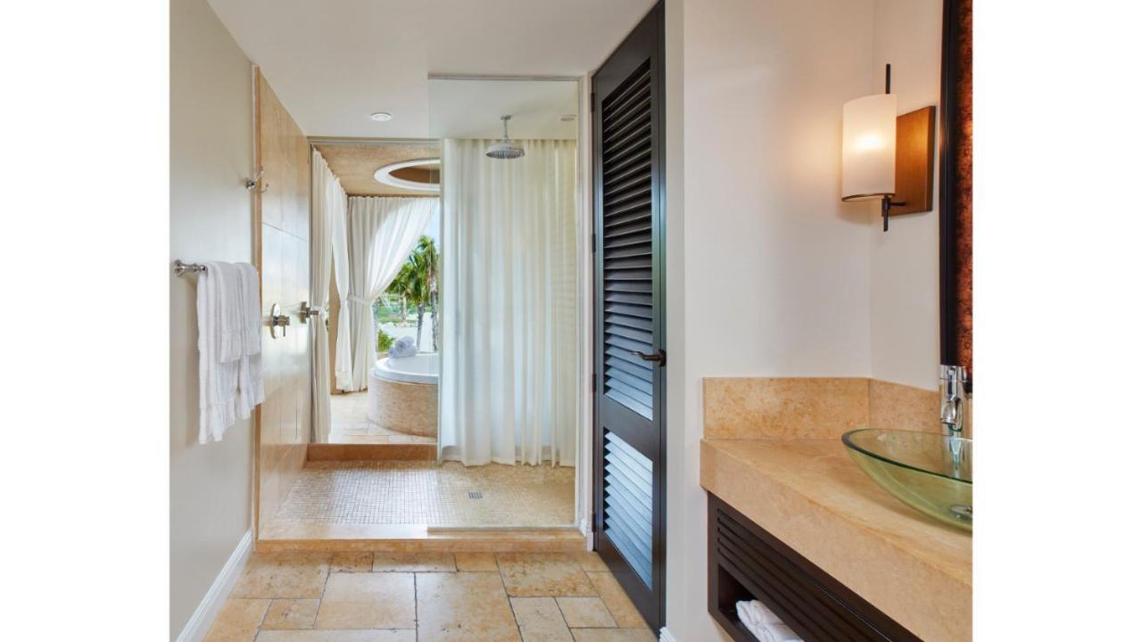 Cheeca Lodge & Spa Исламорада Екстериор снимка Bathroom